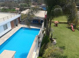 Las Cumbres INN, hotel v destinaci Cieneguilla