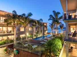 Edgewater Palms Apartments, hotel di Paihia