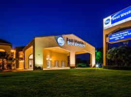 Best Western Yuba City Inn، فندق مع موقف سيارات في يوبا سيتي