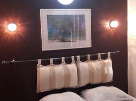 Hôtel Du Centre, hotel in Saint-Denis