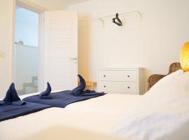 Apartamentos El Marinero - Avenida, hotel in Caleta de Sebo