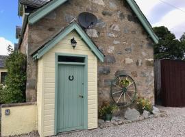 Rosemount Bothy - Highland Cottage, lemmikkystävällinen hotelli kohteessa Garve