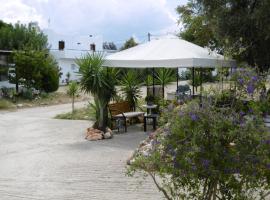 Skyros Panorama Studios, hotel in Skiros
