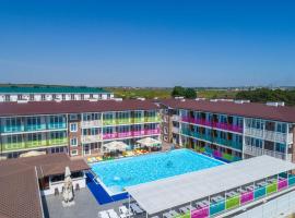 Sea Breeze Resort, романтический отель в Анапе