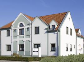 Haus Mariella, hotel v destinaci Podersdorf am See