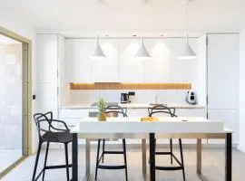 Center Bay Luxueux appartement avec vue mer 6 eme etage
