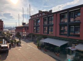 l’Ancora luxury apartment, hotel in Genova