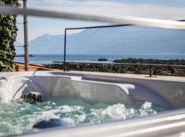 Antico Borgo B&B con SPA - Adults Only, hotel in Manerba del Garda