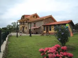 Vivienda Rural La Mazuga、カバルセノのヴィラ