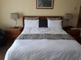 Hoyohoyo Chartwell Lodge