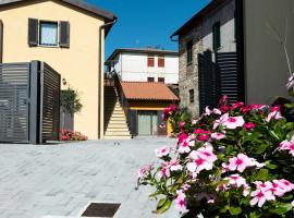 Borgo Fratta Holiday Houses, hotel with parking in Umbertide