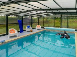 Domaine Des Abers, Hotel in Plouguin