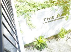 The Bay - Ha Long Homestay – hotel w Ha Long