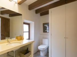 Font Fresca House, hotel i Deia