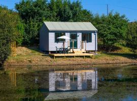 Lynstone Lakes, hotel i Bude