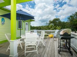 Sir Charles Guest House, holiday rental in South Palmetto Point