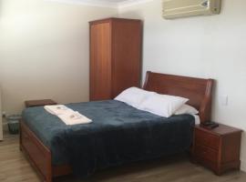 Aussie Hotel & Motel, Hotel in Maryborough