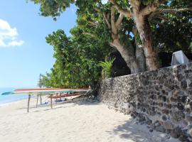 Fare Edith Moorea, chata v destinaci Haapiti