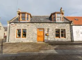Cullen 117 Seatown With Sea Views