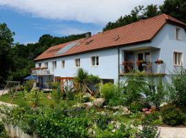 Privatzimmer Langthaler, romantic hotel in Melk