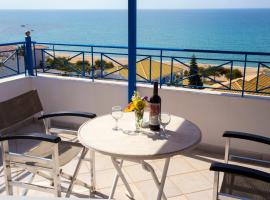 Villa Rozou, hotel with parking in Paralia Vrachou