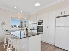 Sunshine Towers Boutique Apartments, hotel in Maroochydore