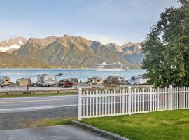 Alaska's Point of View、スワードのホテル