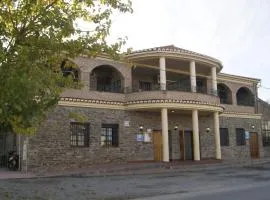 LABELLA - Hostal Rural Restaurante