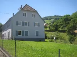 Gite en pleine verdure au coeur du village