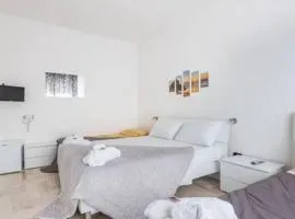 ITALIA GUESTHOUSe
