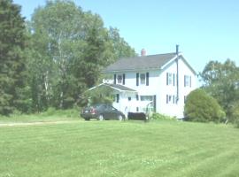 Hawes Home, cottage in Antigonish