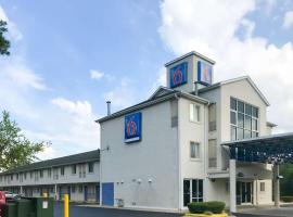 Motel 6-Statesville, NC, hotel v destinaci Statesville