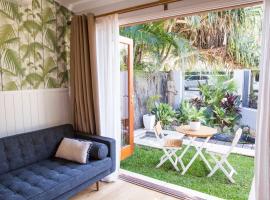 Bayhaven Lodge, guest house in Byron Bay