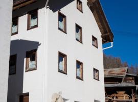 Chasa Anguel，薩姆瑙恩的Villa