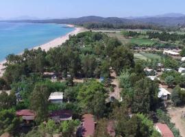 Campeggio Villaggio Sos Flores, khu cắm trại ở Tortolì