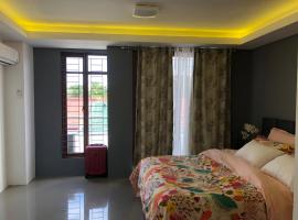 *3BR/*3Bath Fully Furnished Town House - BICOL, hotel in Naga