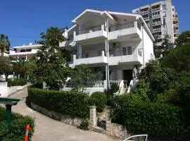 Nikic Apartments