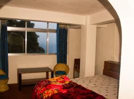 Riva homestay family room, hotel near Happy Valley Tea Estate, Darjeeling