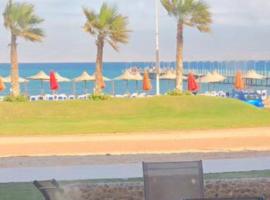 Chalet Porto South Beach - Beach Front Sea View, holiday rental in Ain Sokhna