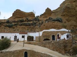 Cueva Solano: Gorafe'de bir otoparklı otel