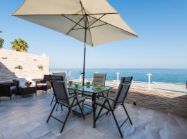 Seashore Bungalow Stunning, bungalow en Torremolinos