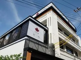 Gh House