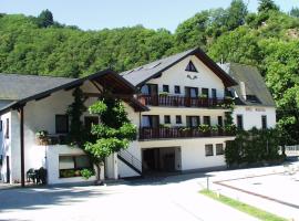 Moselhotel Waldeck, hotel med parkering i Burgen