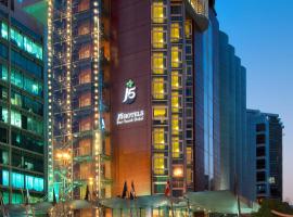 J5 Hotels – Port Saeed, hotel in zona Aeroporto Internazionale di Dubai - DXB, Dubai