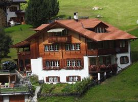 Sertig Ferienwohnung, hotel near Clavadeler Bubble, Davos