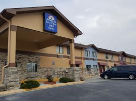 Americas Best Value Inn & Suites Harrisonville, hotel con estacionamiento en Harrisonville