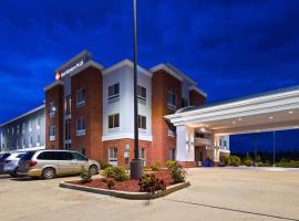 Best Western Plus Philadelphia-Choctaw Hotel and Suites, hotel with parking in Philadelphia