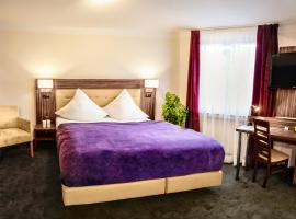 Hotel Famosa – hotel w dzielnicy Centrum Düsseldorfu w mieście Düsseldorf