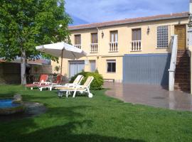 Casa Rural Sancho el Fuerte, country house in Valtierra