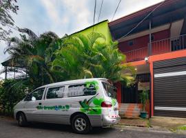 Melrost Airport Bed & Breakfast, hotel v destinaci Alajuela